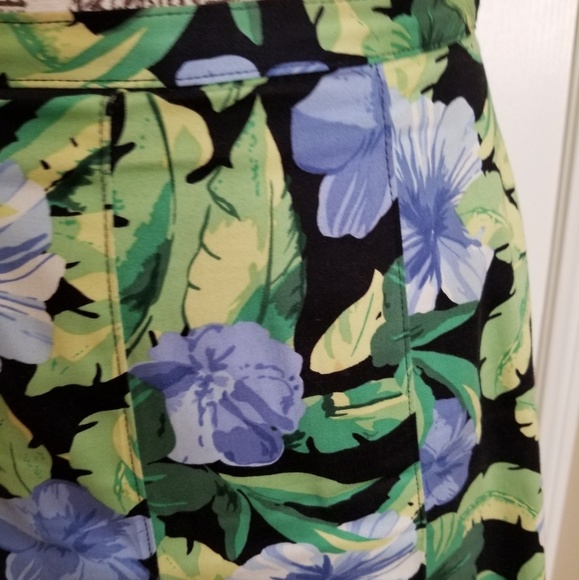 Laura Scott Skirt - Picture 4 of 4